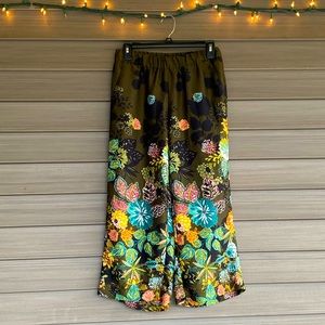 LOFT Green Floral Fluid Pants